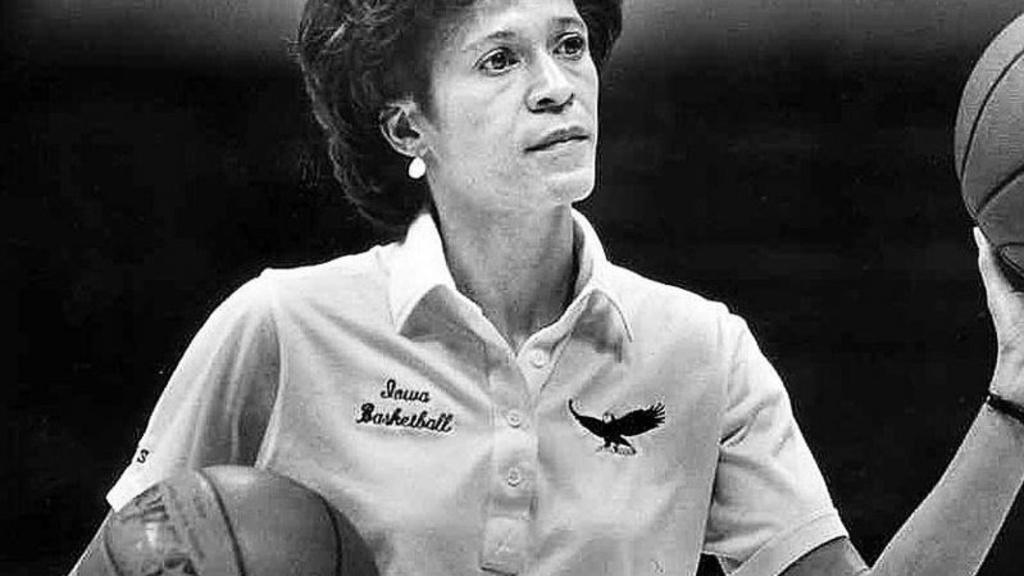 Former Iowa women's basketball coach C. Vivian Stringer